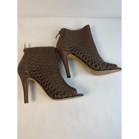 Vince Camuto Krandi Womens Size 7M Brownish Gray Laser Cut Heeled Booties - Picture 7 of 12